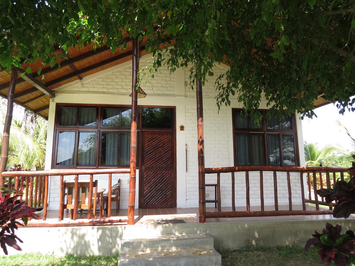 La Choza Bungalows Tambo Grande Eksteriør billede